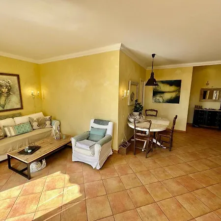 Apartment Place Poullan *